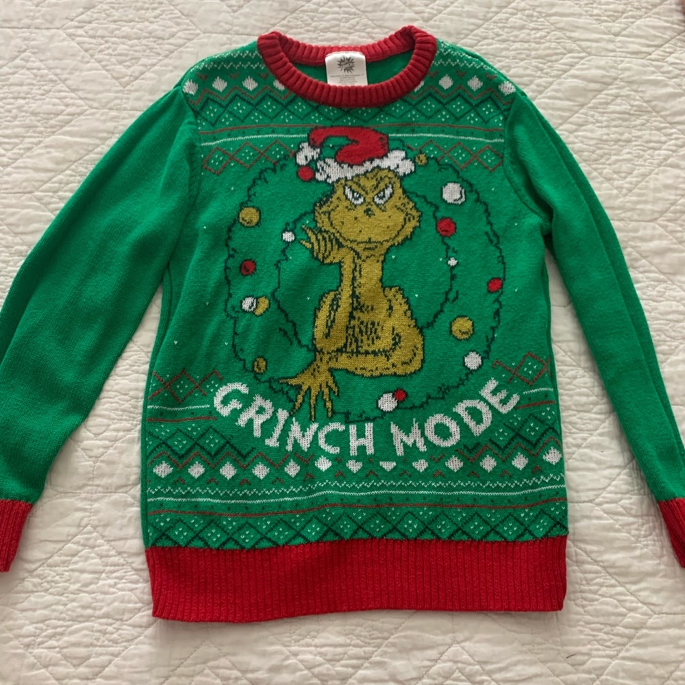Boys Grinch Xmas sweater size Small 6/7